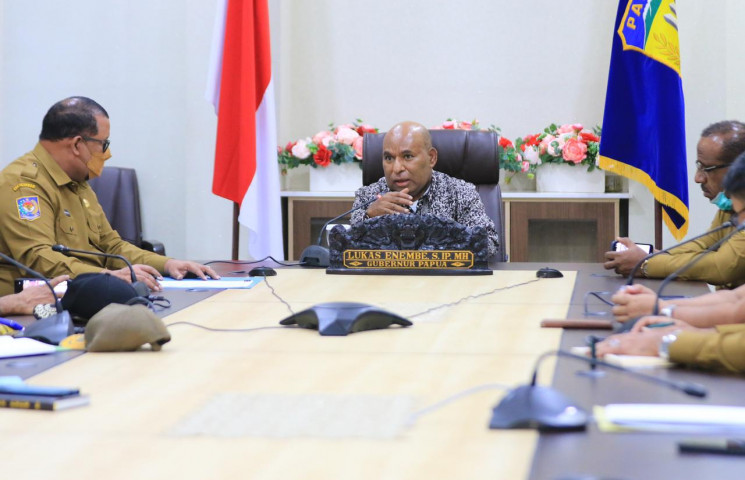 Prokes Diperketat, Bertemu Gubernur Enembe Wajib PCR